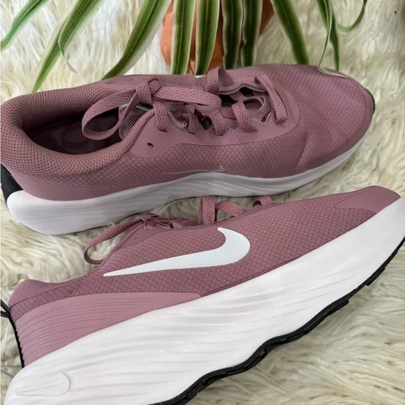 New🌿NIKE PROMINA - Picture 2 of 6